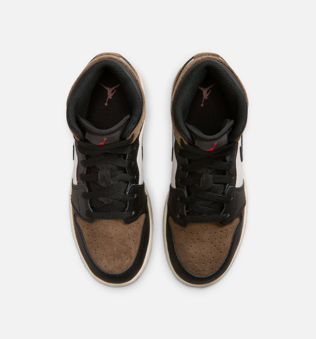 Air Jordan 1 Mid “Black/University Red” 大童休闲鞋