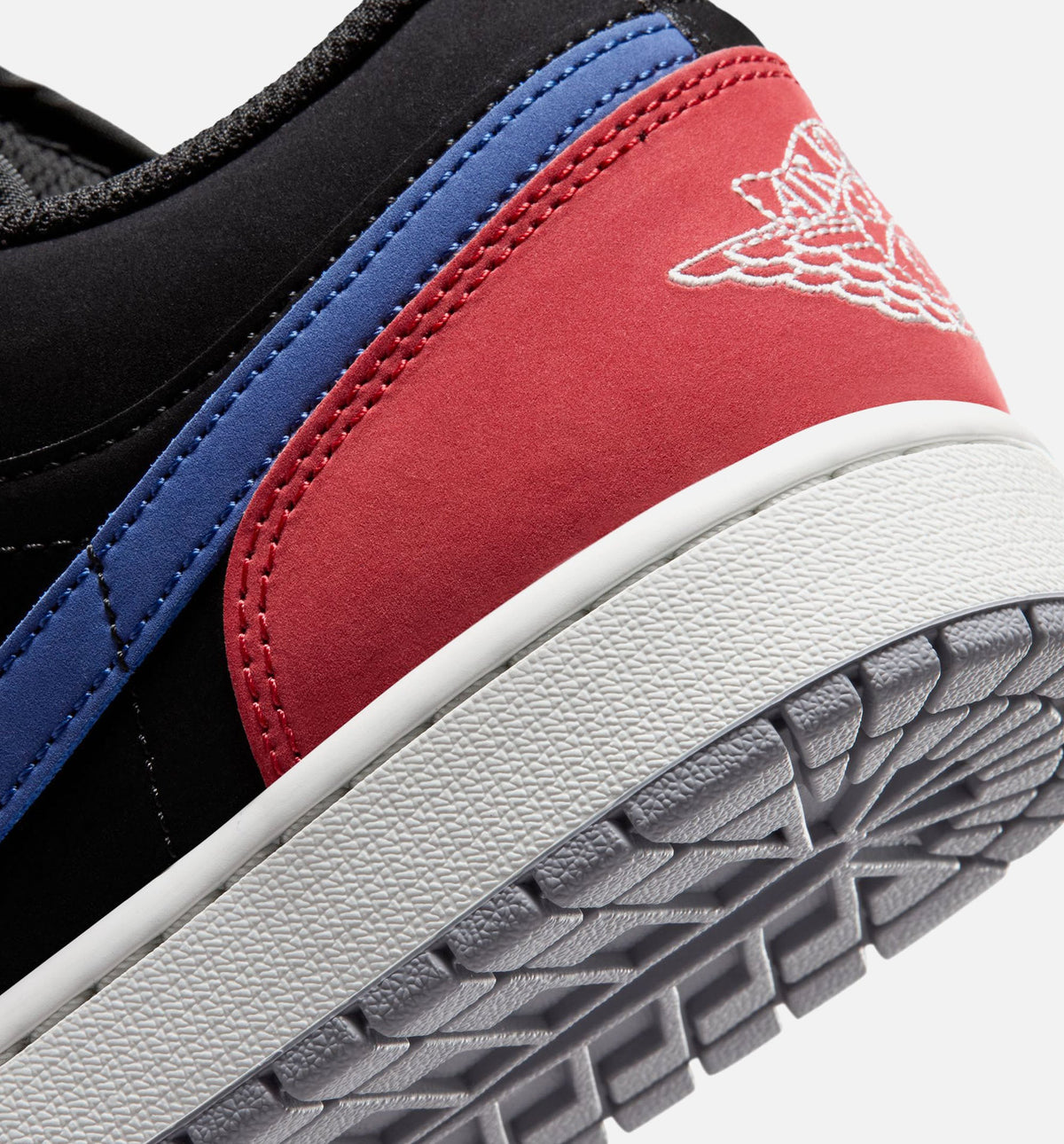Air Jordan 1 Low “Black/True Blue” 男士休闲鞋
