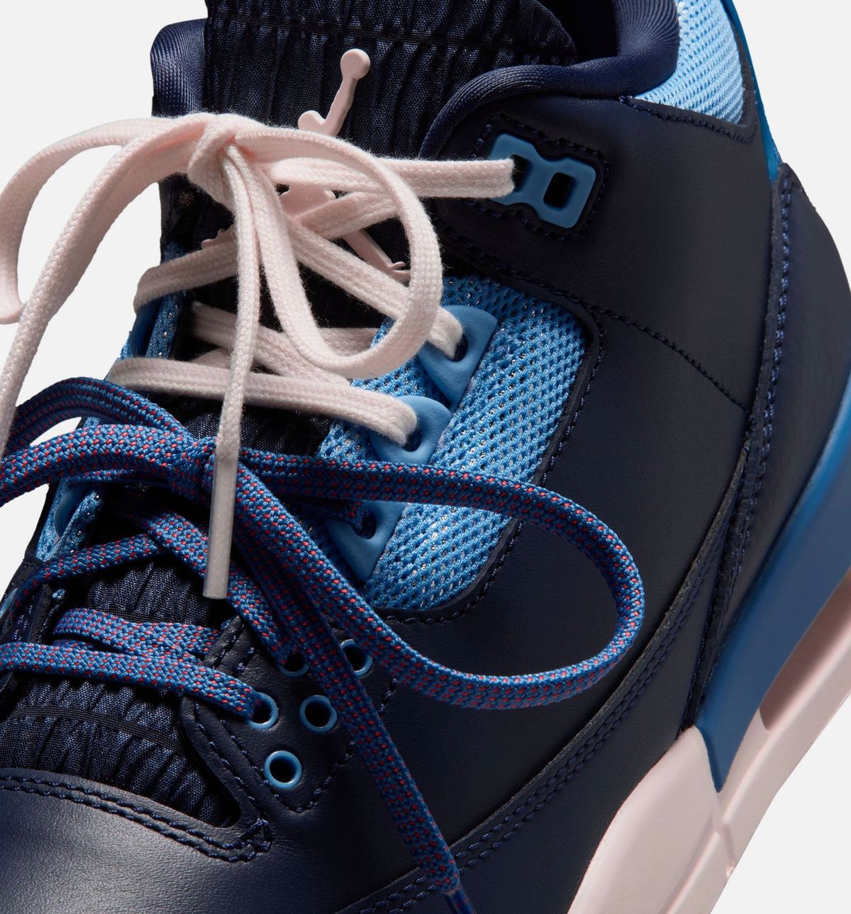 Air Jordan 3 Retro “Sport Renaissance” 女款休闲鞋