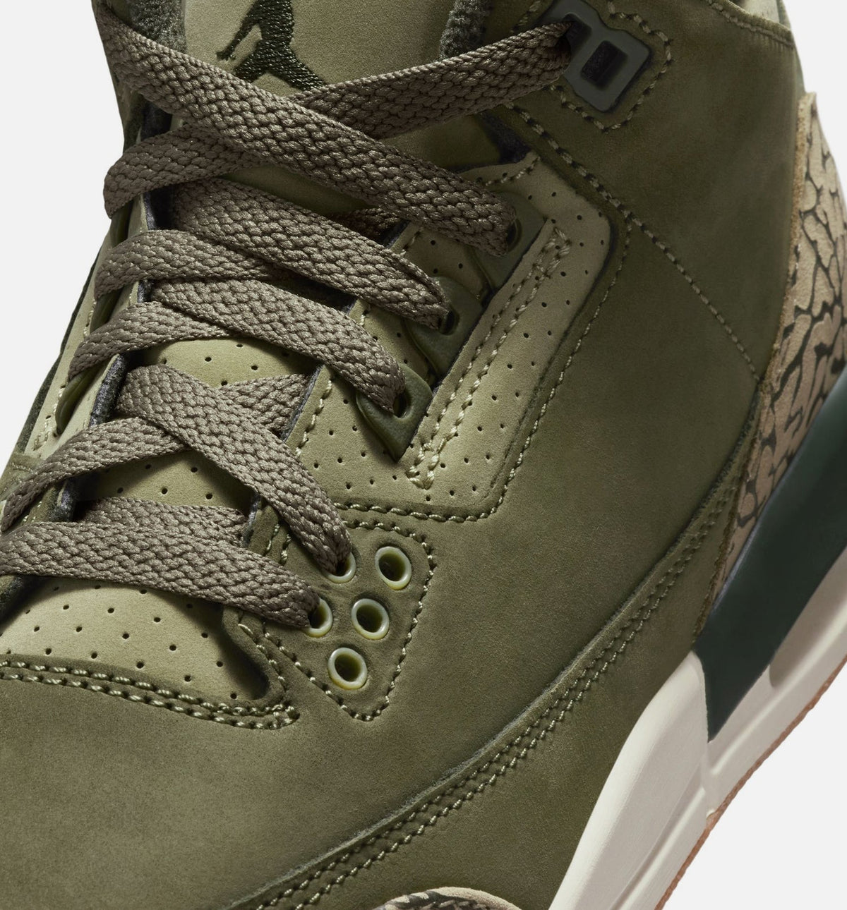 Air Jordan 3 Retro “Medium Olive” 大童休闲鞋 (GS)
