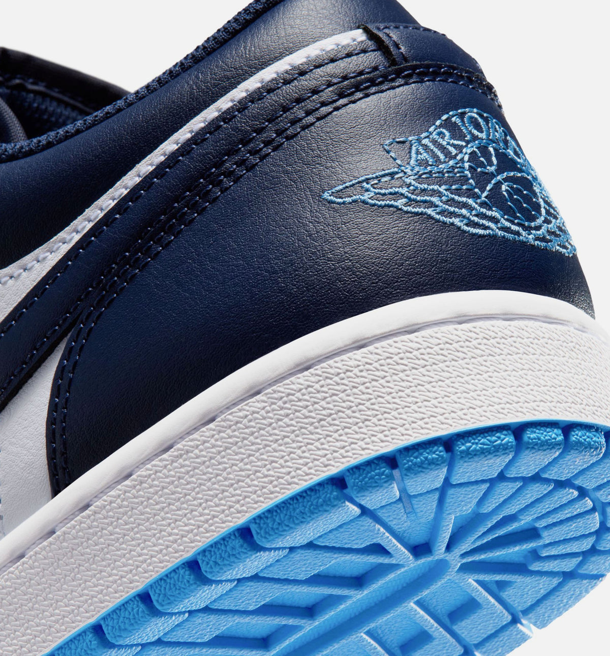 Air Jordan 1 Low “Midnight Navy” 男士休闲鞋