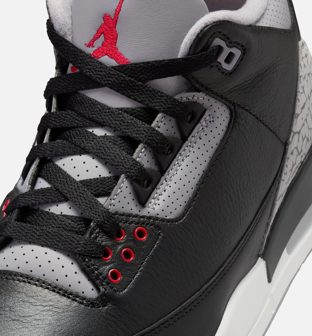 Air Jordan 3 Retro “Black Cement” 男士休闲鞋