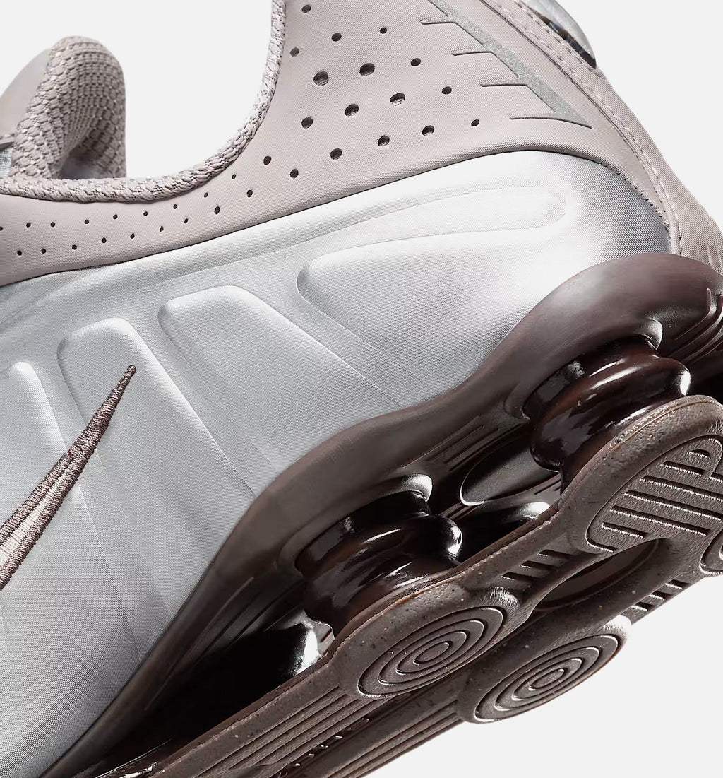 Nike Shox R4 “Cave Stone / College Grey / Baroque Brown” 男士休闲鞋