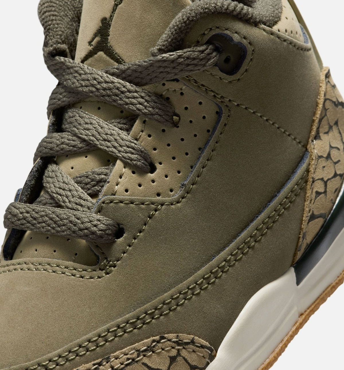 Air Jordan 3 Retro “Medium Olive” 婴幼儿休闲鞋