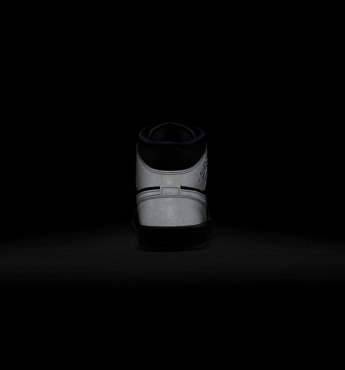 Air Jordan 1 Mid SE “Black Grey” 男士休闲鞋