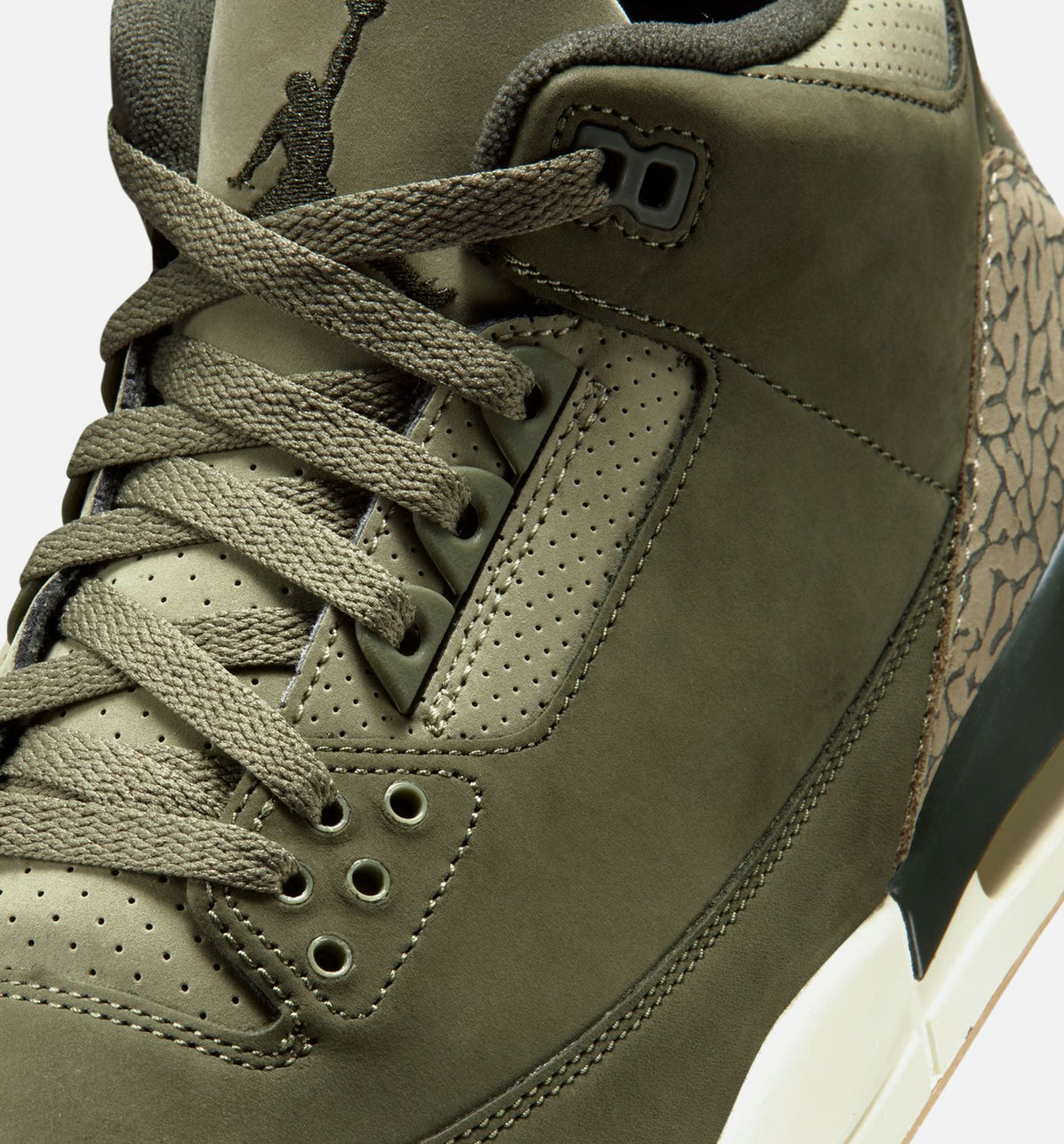 Air Jordan 3 Retro “Medium Olive” 男士休闲鞋
