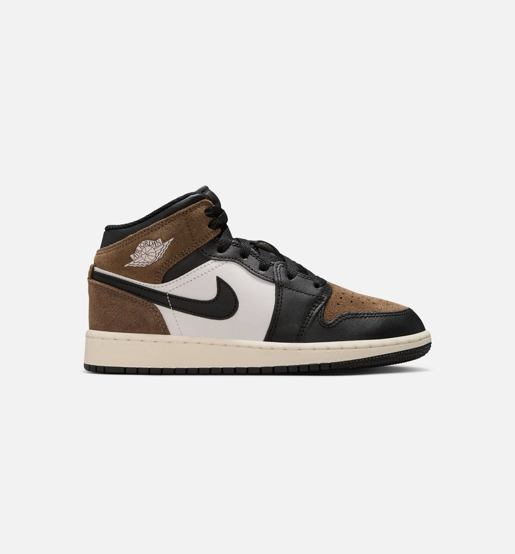 Air Jordan 1 Mid “Black/University Red” 大童休闲鞋