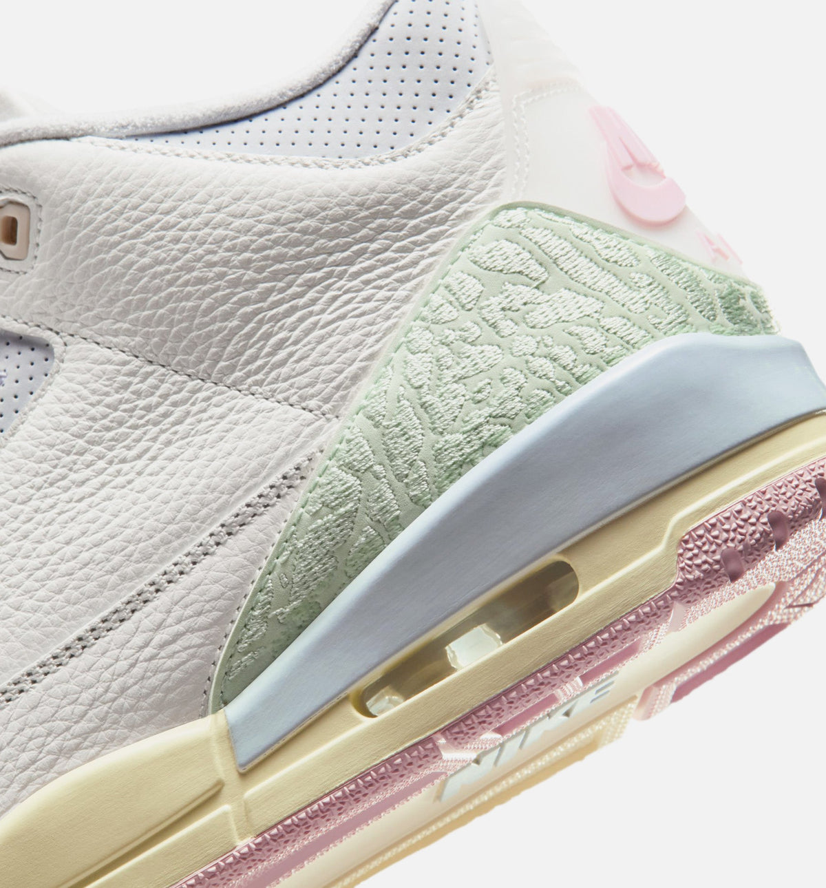Air Jordan 3 Retro “Sail and Jade Aura” 男士休闲鞋