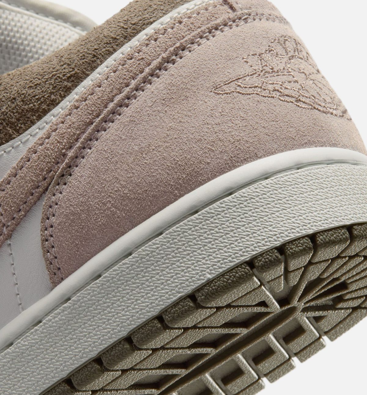 Air Jordan 1 Low “Olive Grey” 男士休闲鞋