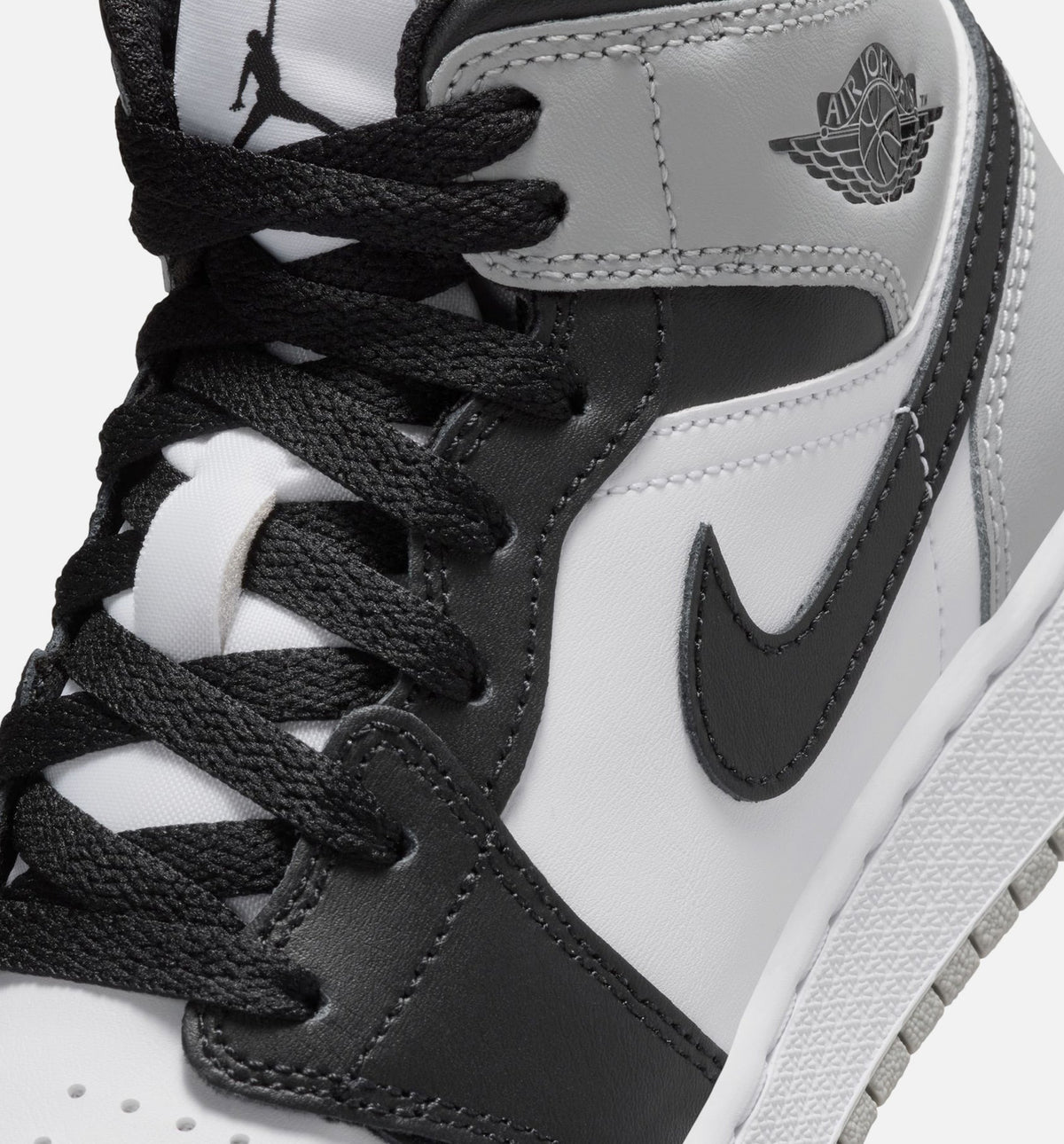Air Jordan 1 Mid “Light Smoke Grey” 大童休闲鞋
