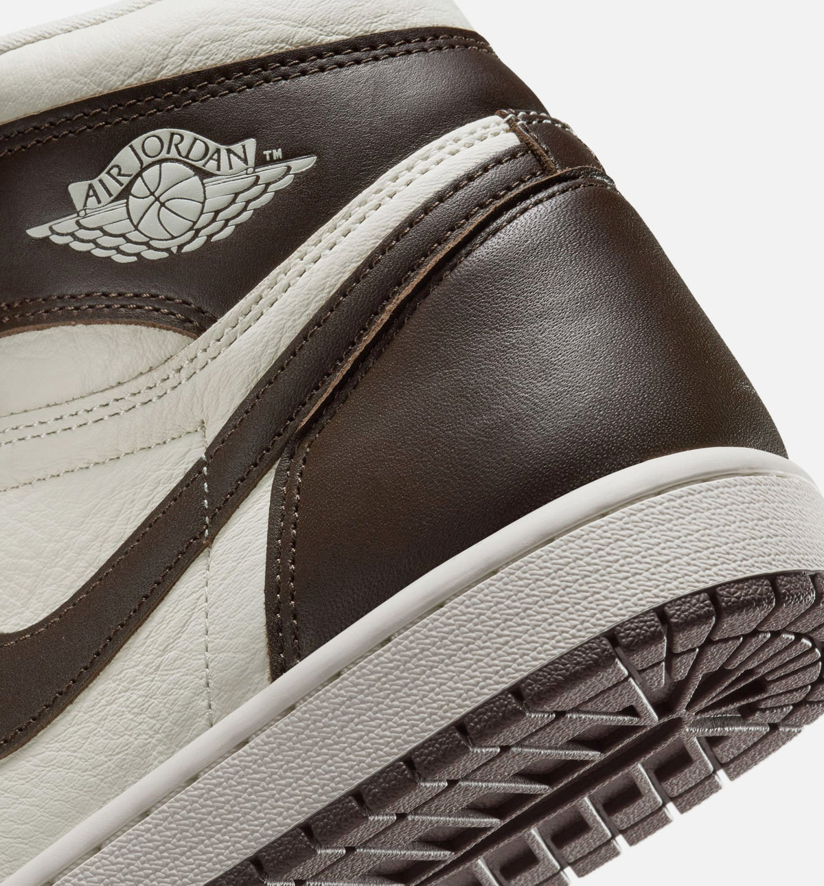 Air Jordan 1 Retro High OG “Baroque Brown” 女士高帮休闲鞋