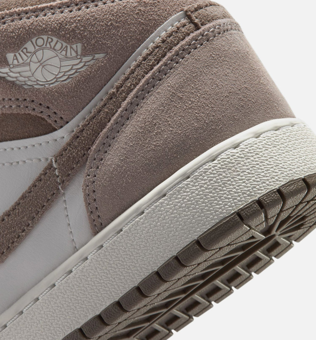 Air Jordan 1 Mid “Enigma Stone” 大童休闲鞋