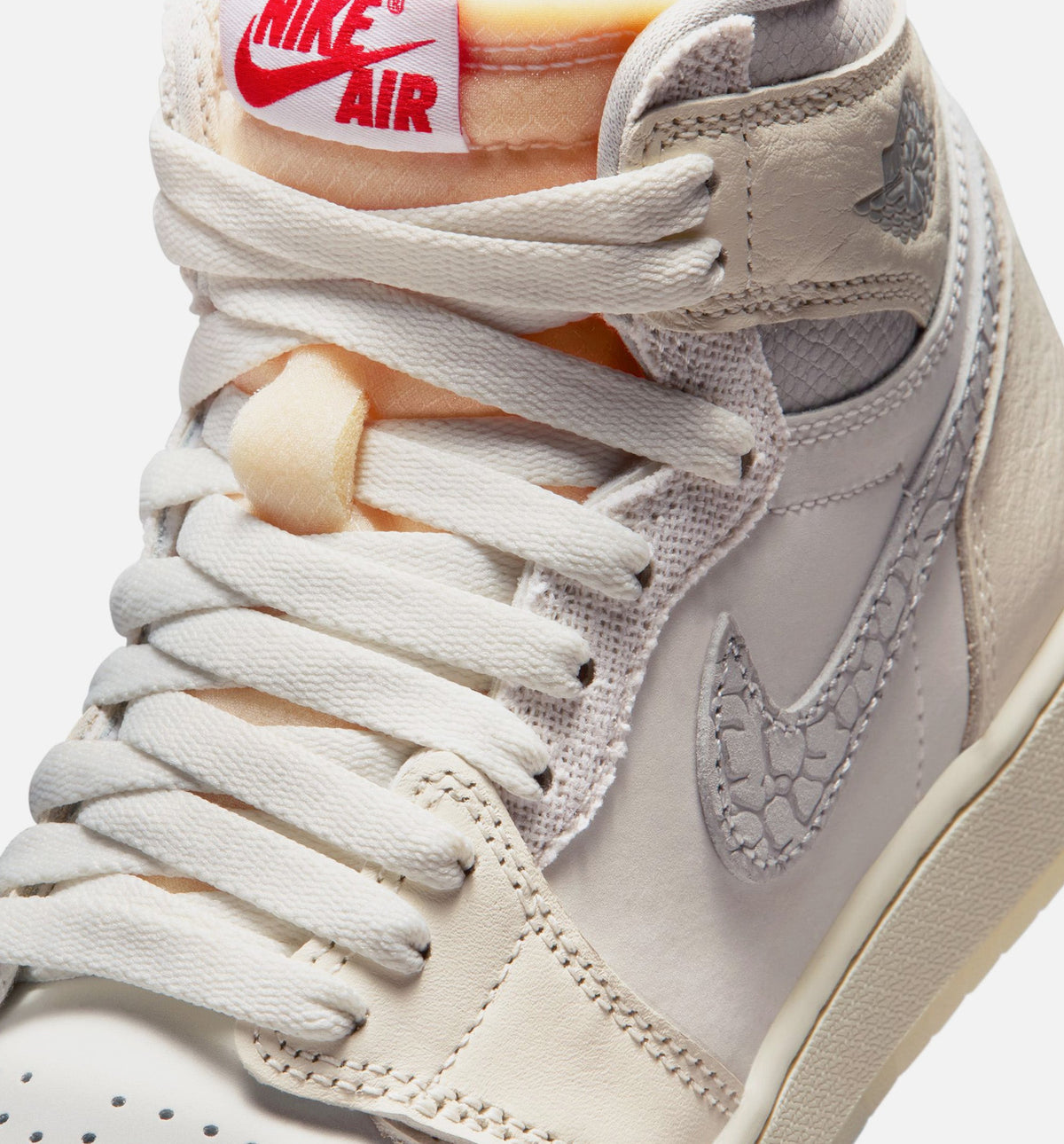 Air Jordan 1 Retro High OG “Sail” 大童高帮休闲鞋 (GS)