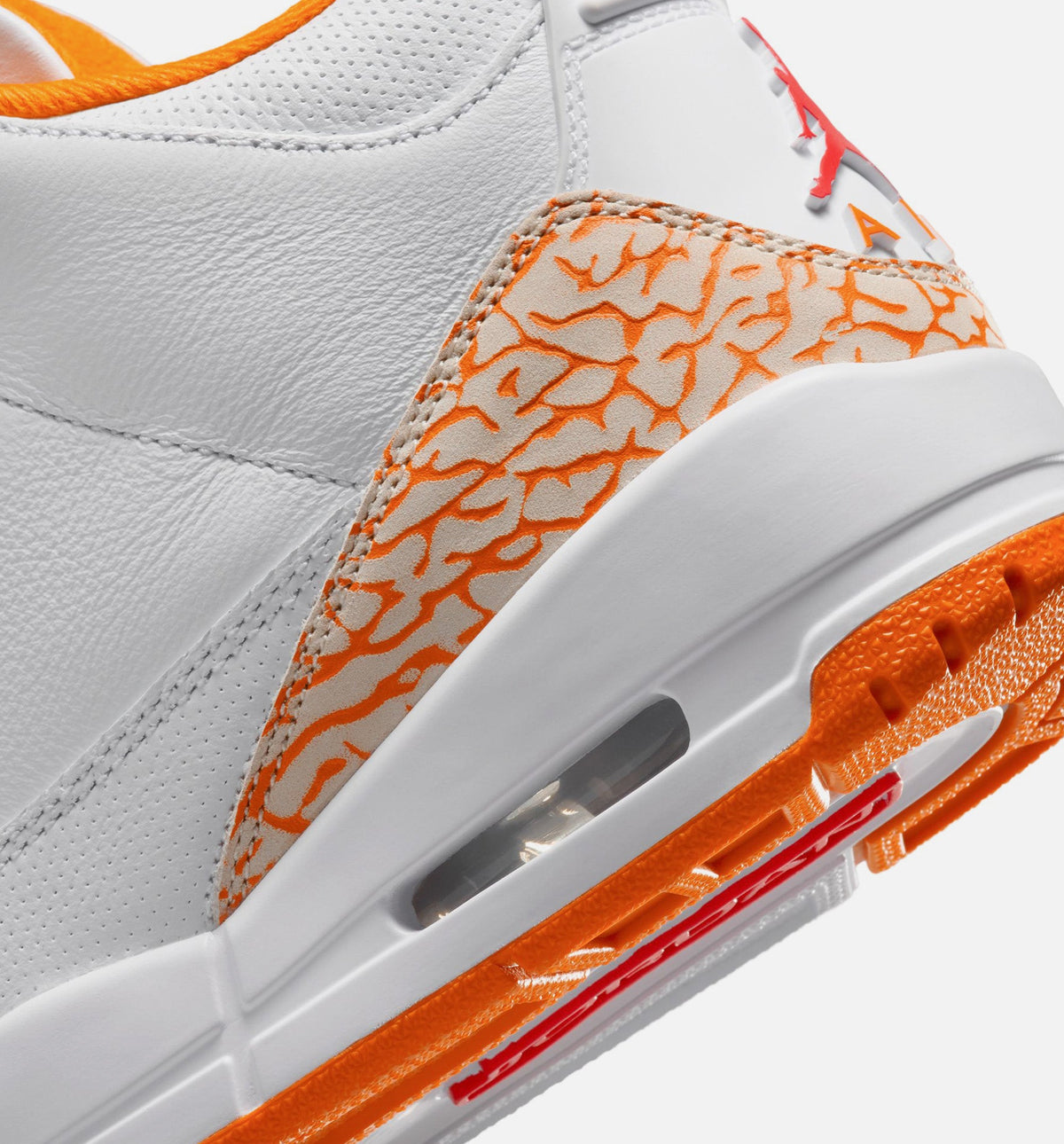 Air Jordan 3 Retro “Orange Citrus” 女款休闲鞋