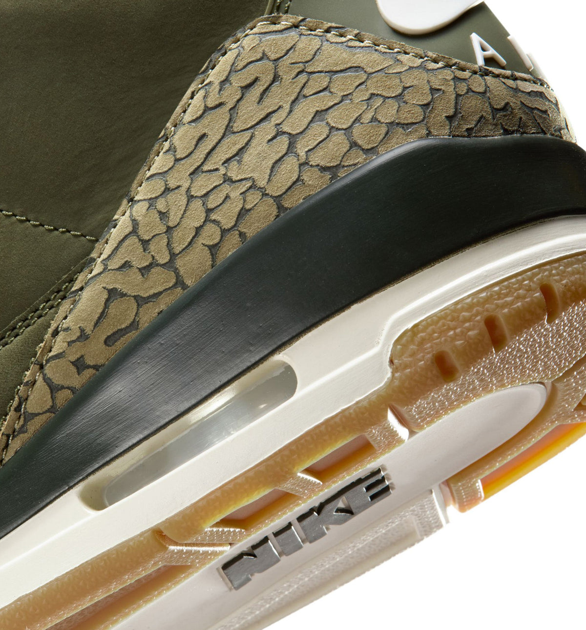 Air Jordan 3 Retro “Medium Olive” 男士休闲鞋